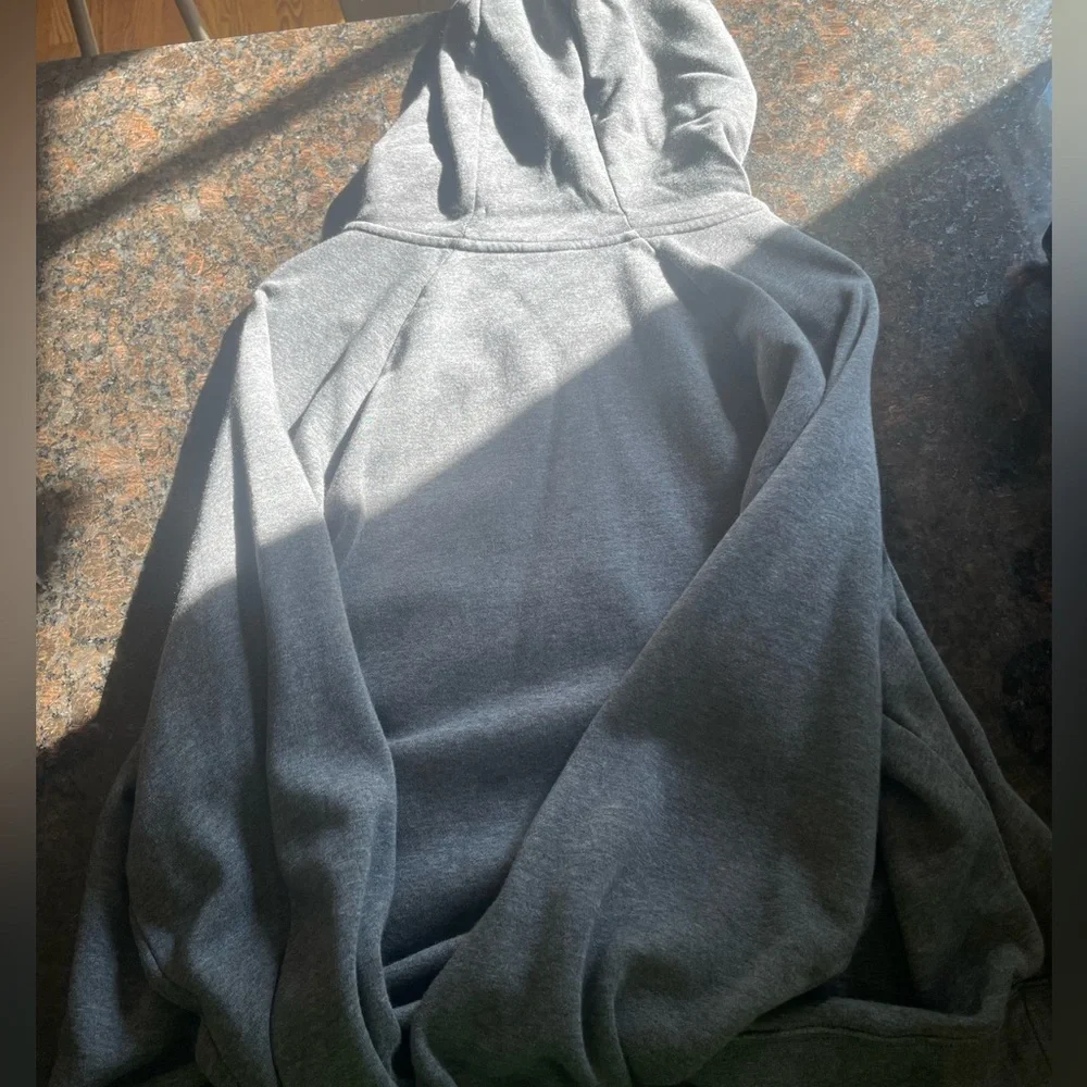 women’s nike hoodie - Picture 3 of 3